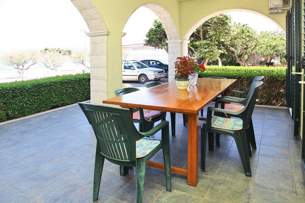 Villa Marijana เซรเซร์ ภายนอก รูปภาพ