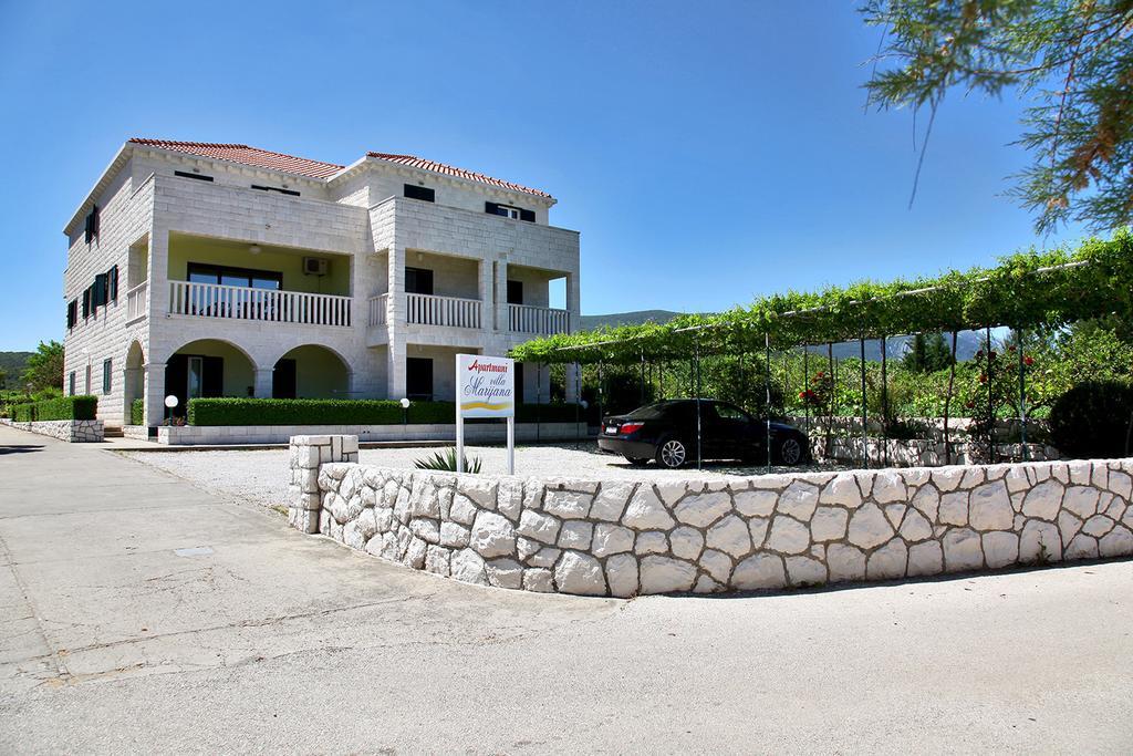 Villa Marijana เซรเซร์ ภายนอก รูปภาพ